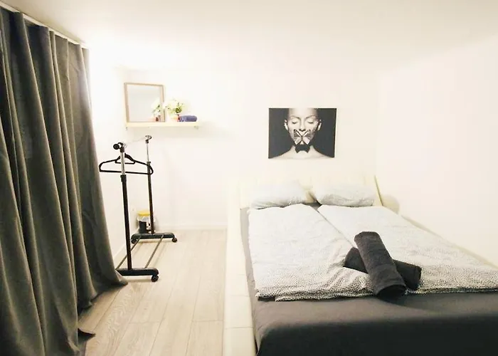 Comfortable In Akh Area Homestay szállás *