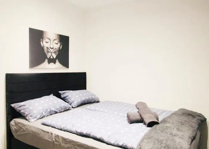 Comfortable In Akh Area Homestay szállás