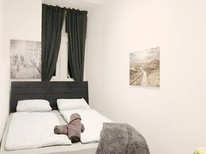 Comfortable In Akh Area Homestay szállás